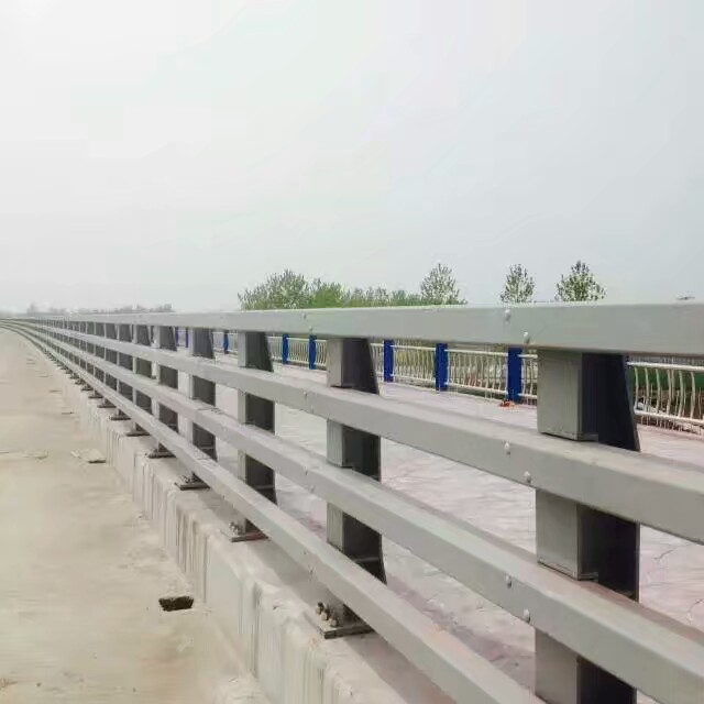 防撞護(hù)欄，防撞欄桿