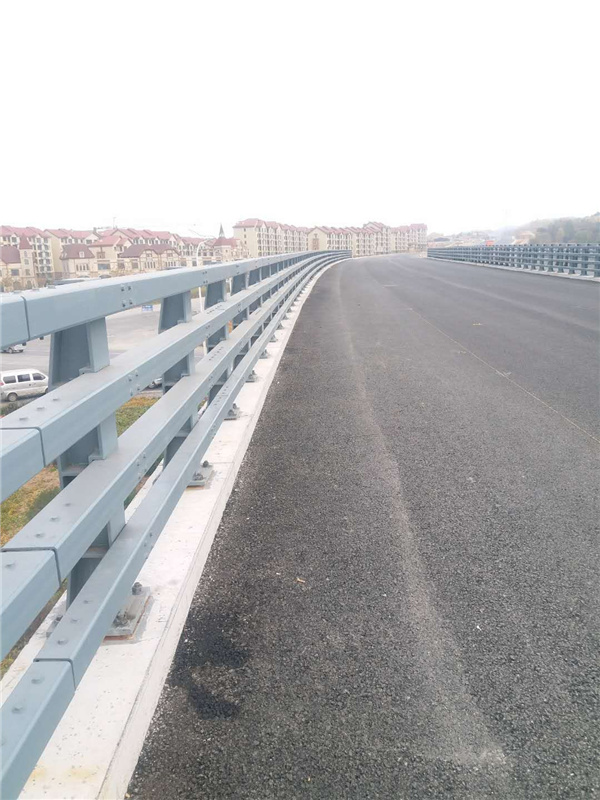 防撞護(hù)欄，防撞欄桿
